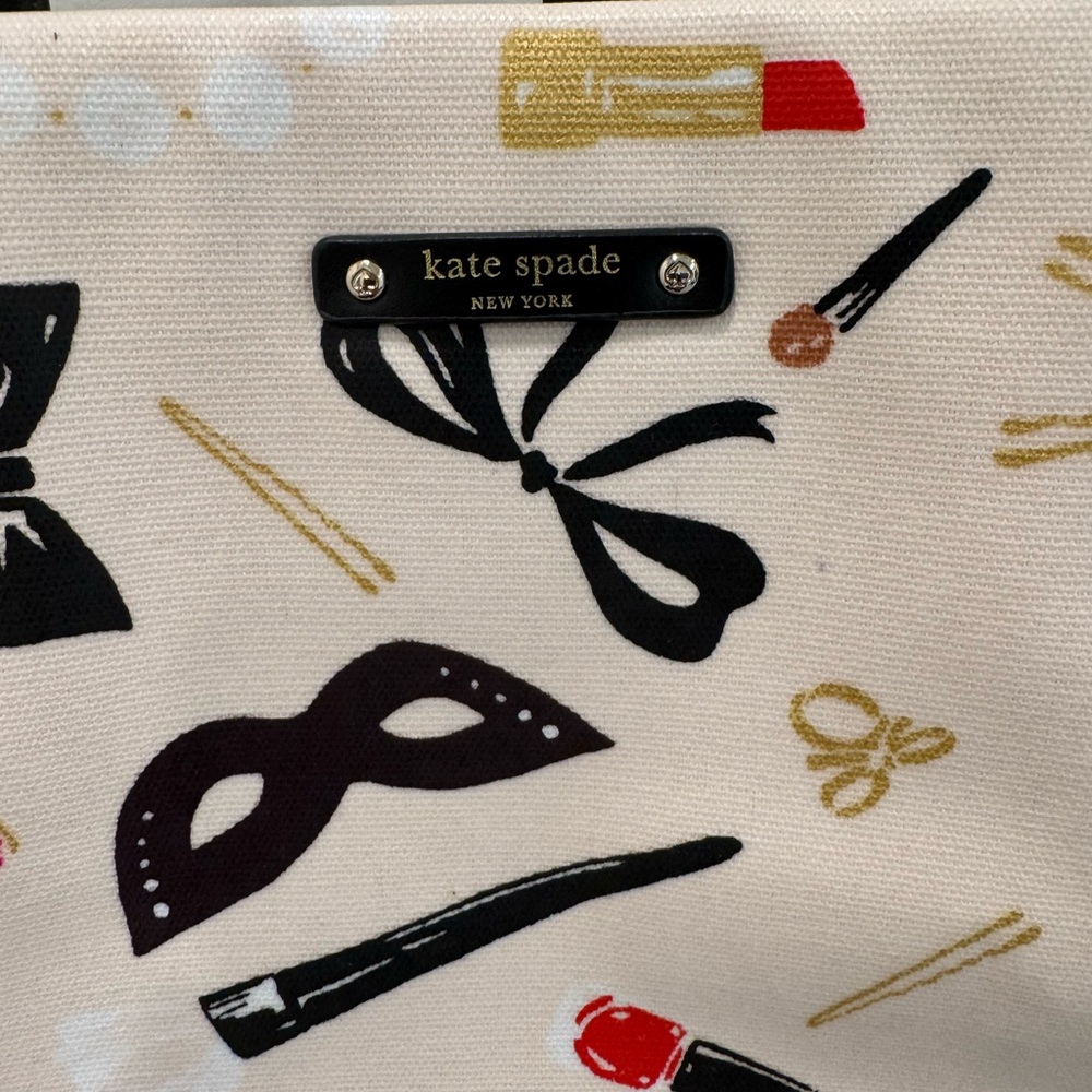 Kate Spade canvas makeup print Tote - Picture 2 of 5